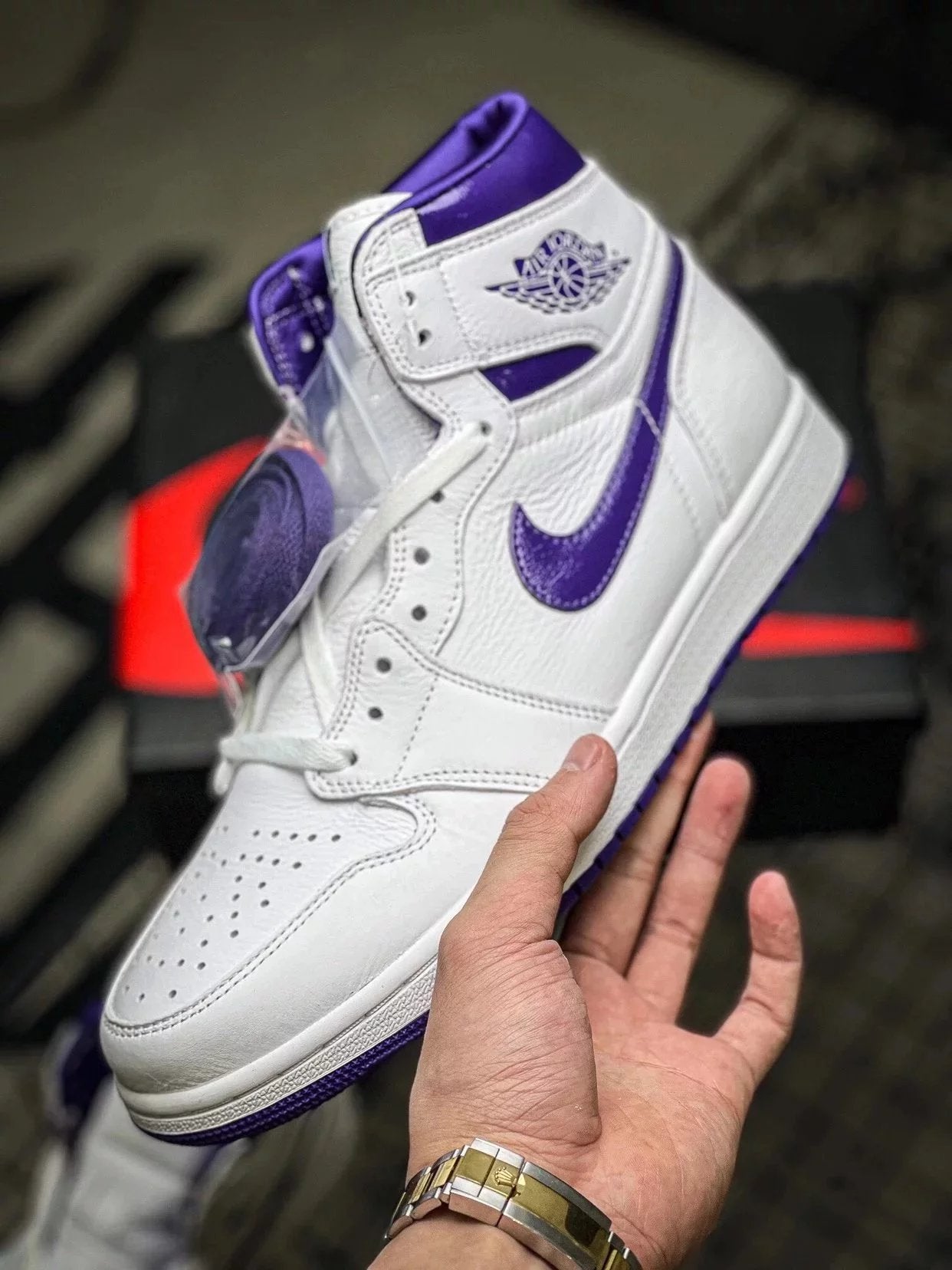 Jordan 1 High OG "Court Purple"