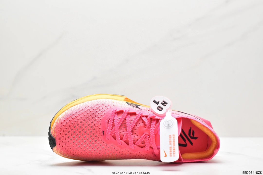 Nike ZoomX Vaporfly Next% 3