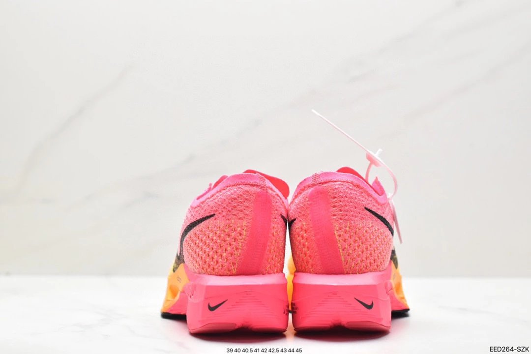 Nike ZoomX Vaporfly Next% 3