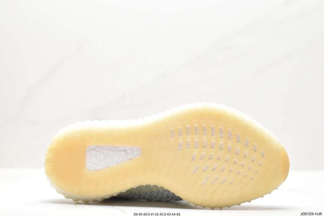 Adidas Yeezy Boost DIO 350 V2 Edition Versátil