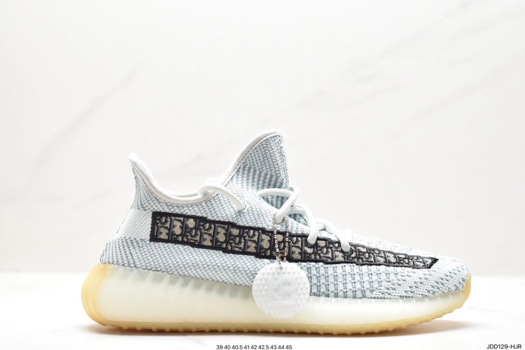 Adidas Yeezy Boost DIO 350 V2 Edition Versátil