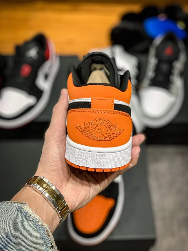 Cópia de Jordan 1 Mid SE Patent Blend