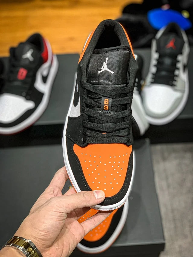 Cópia de Jordan 1 Mid SE Patent Blend