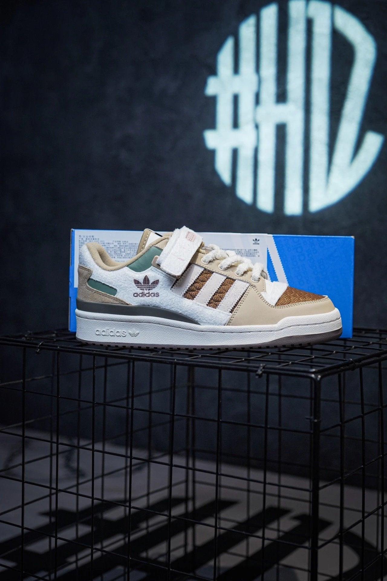 Adidas Forum Low Brown & Pinha de Neve Branca