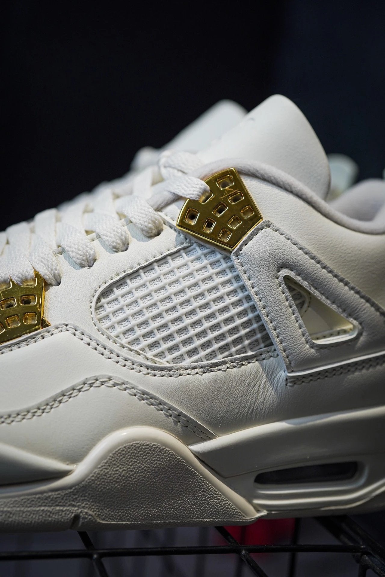 Jordan 4 "Sail" Milk Platinum Buckle por Dongguan Dachang