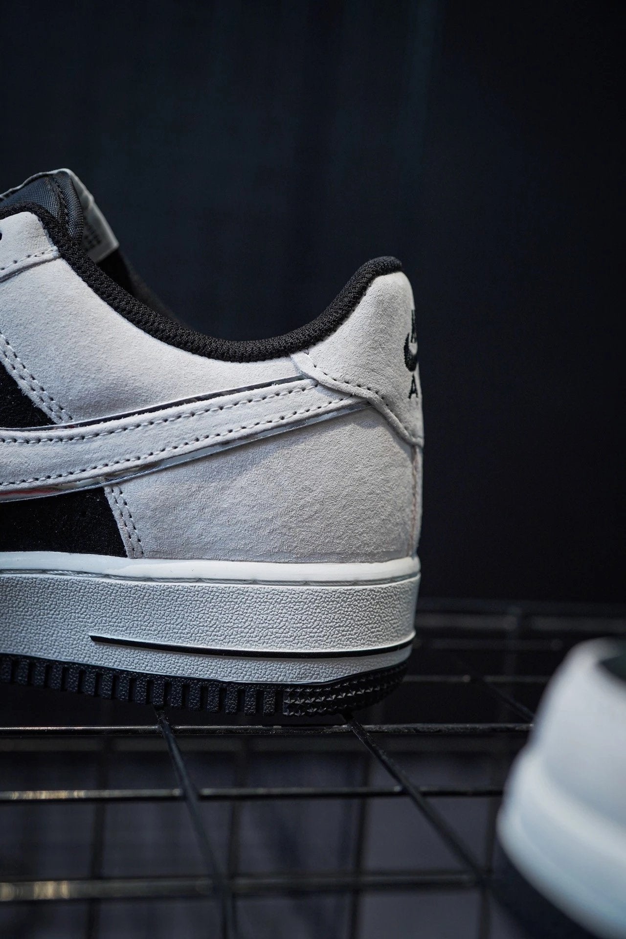 Superme × Nike Air Force 1 Low