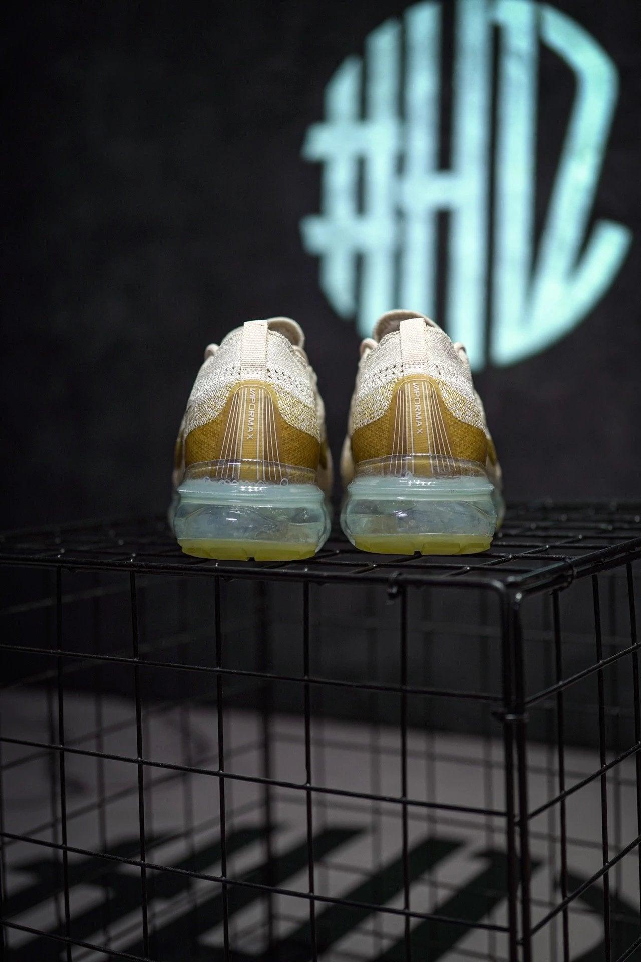 NK Air VaporMax 2023 Flyknit Brown