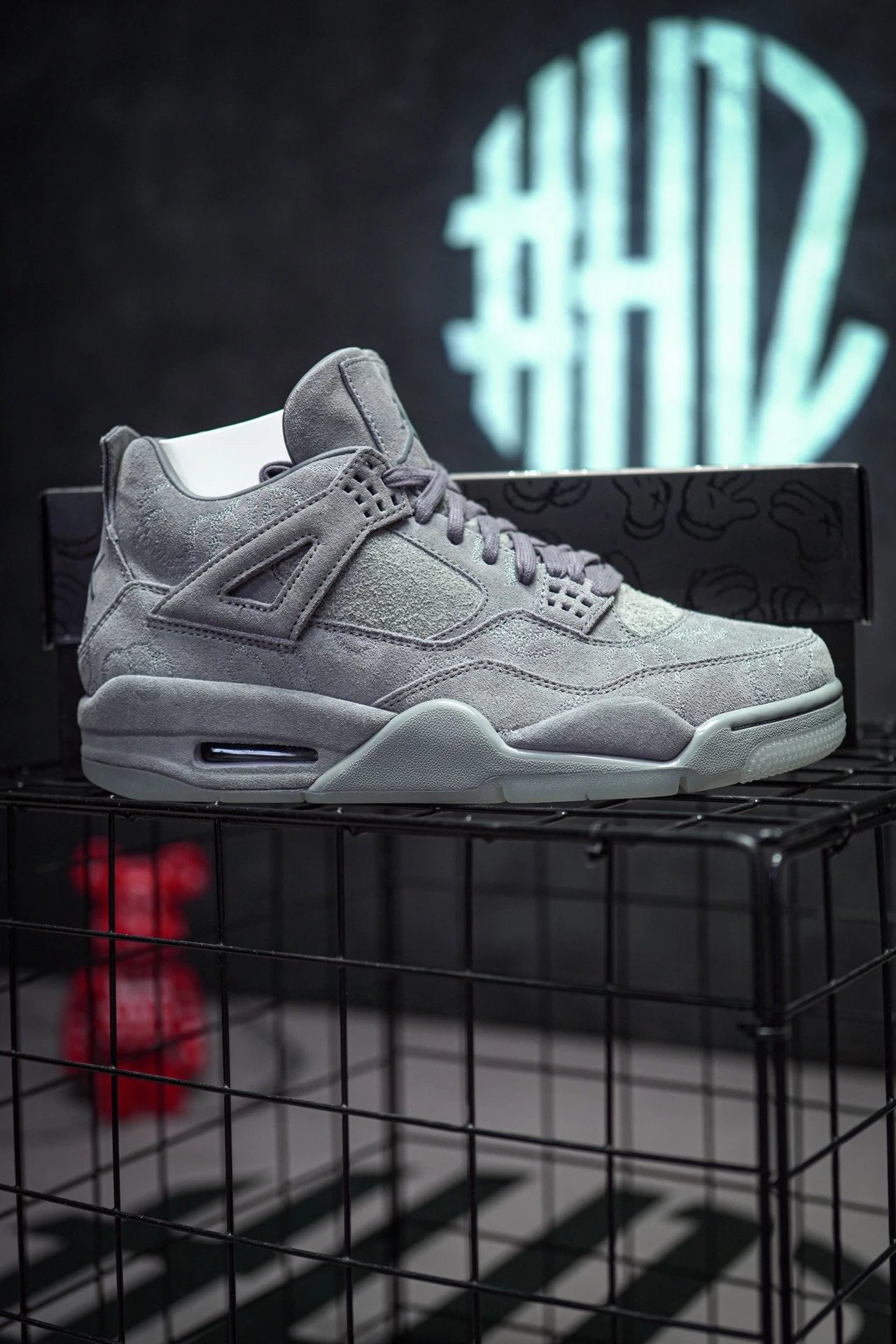 Jordan 4 Retro Kaws Grey Suede de Dongguan Dachang