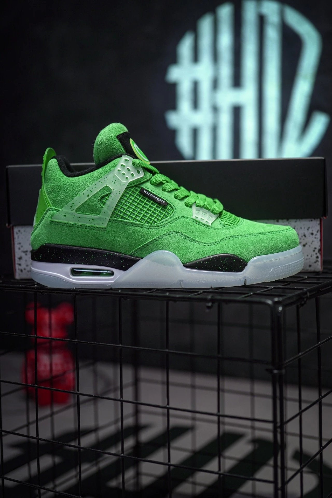 Jordan 4 "Mark Wahlberg"