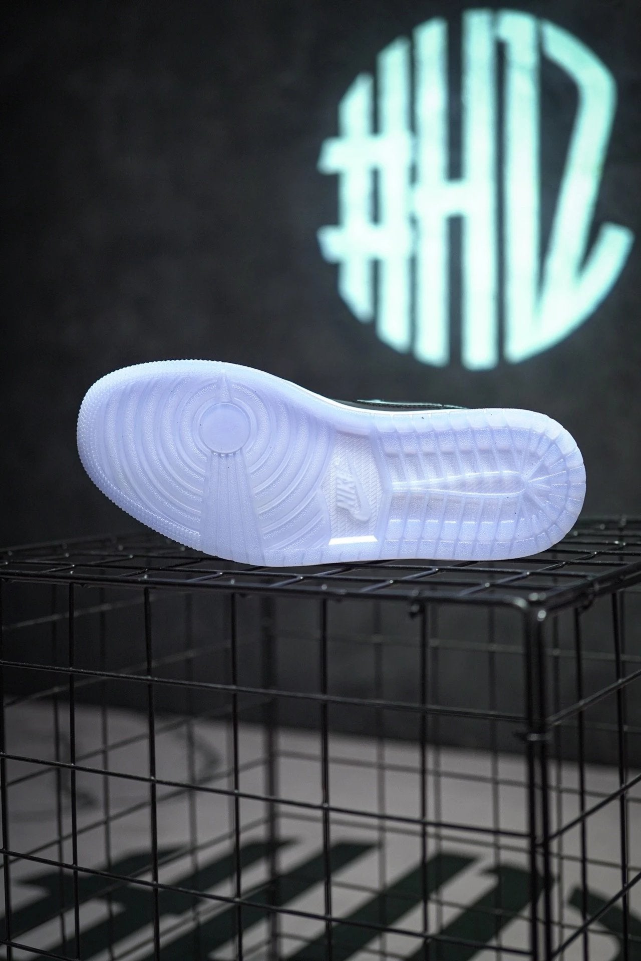 Jordan 1 Mid "Space Jam" Slam Dunk