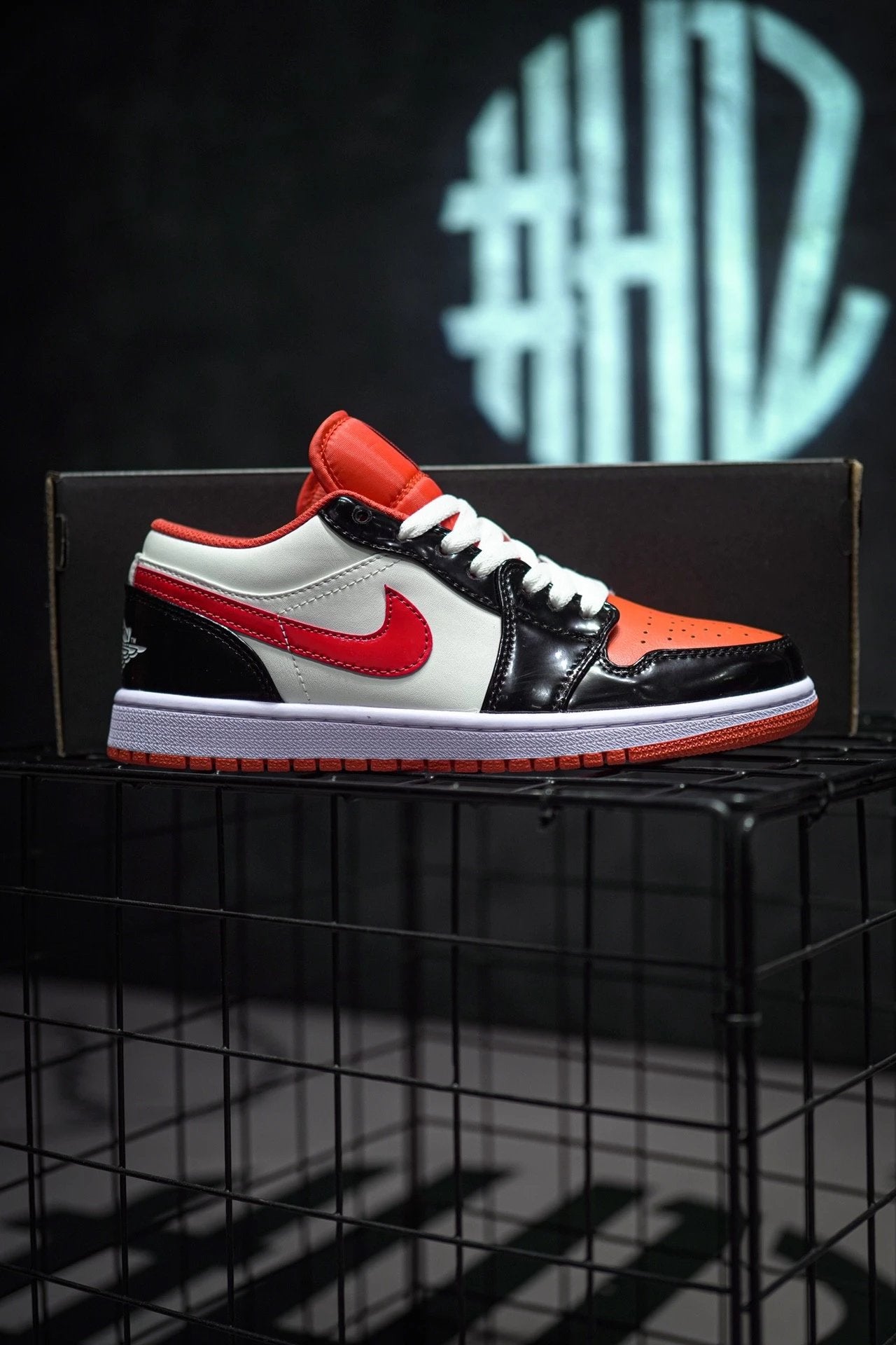 Jordan 1 Low "Halloween" Branco, Laranja e Preto Halloween