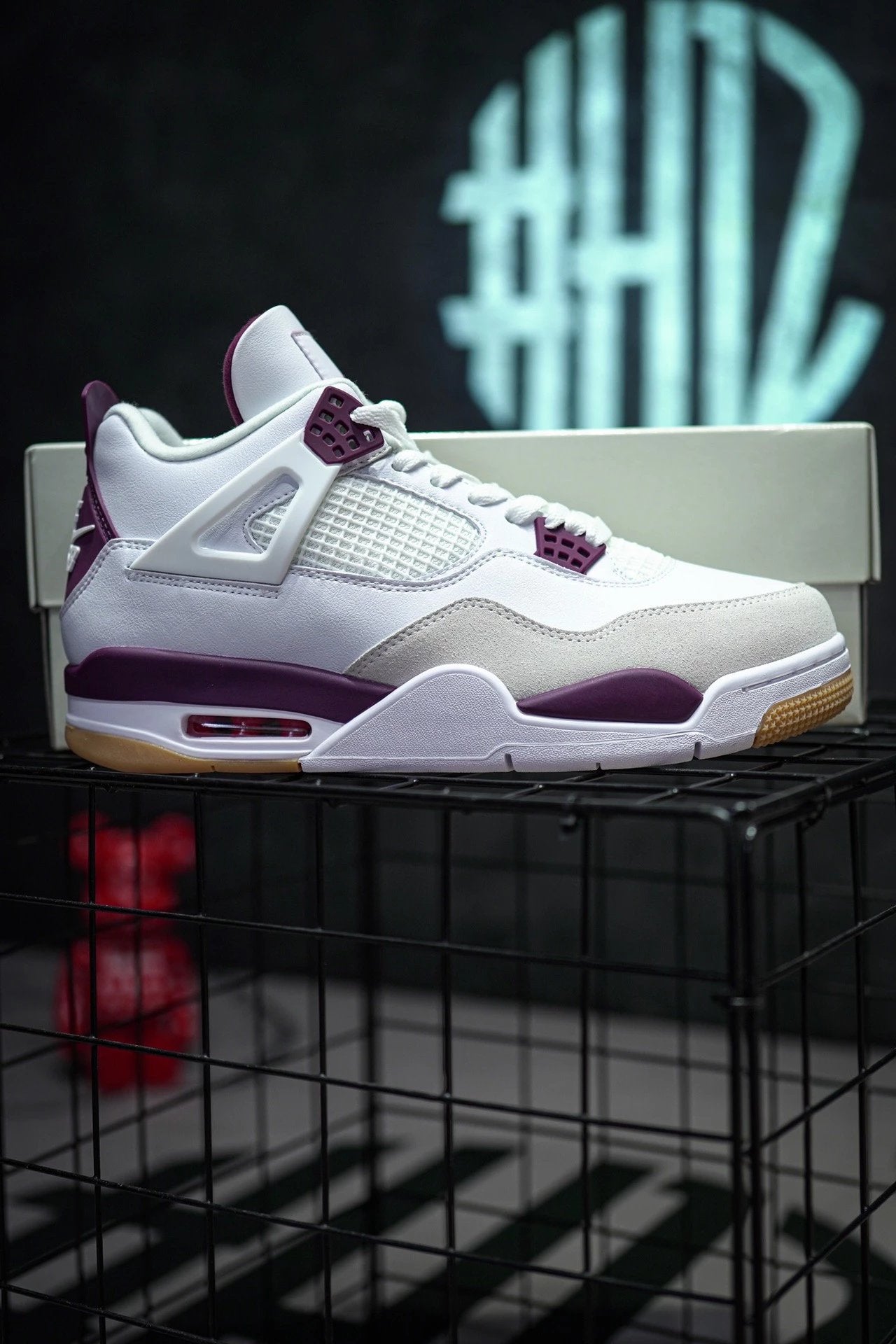 Nike SB x Air Jordan 4 Collaboration White & Red