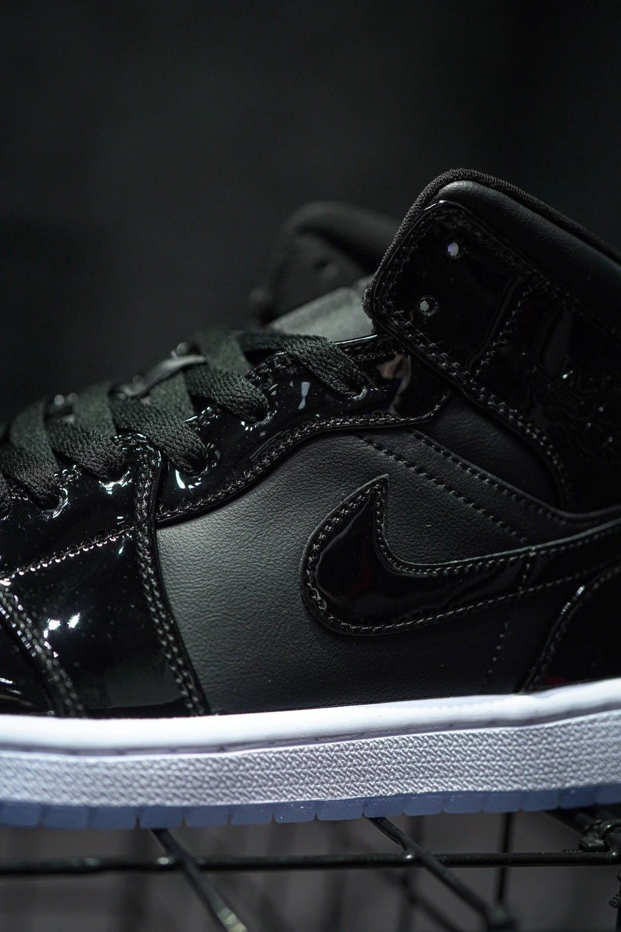 Jordan 1 Mid "Space Jam" Slam Dunk