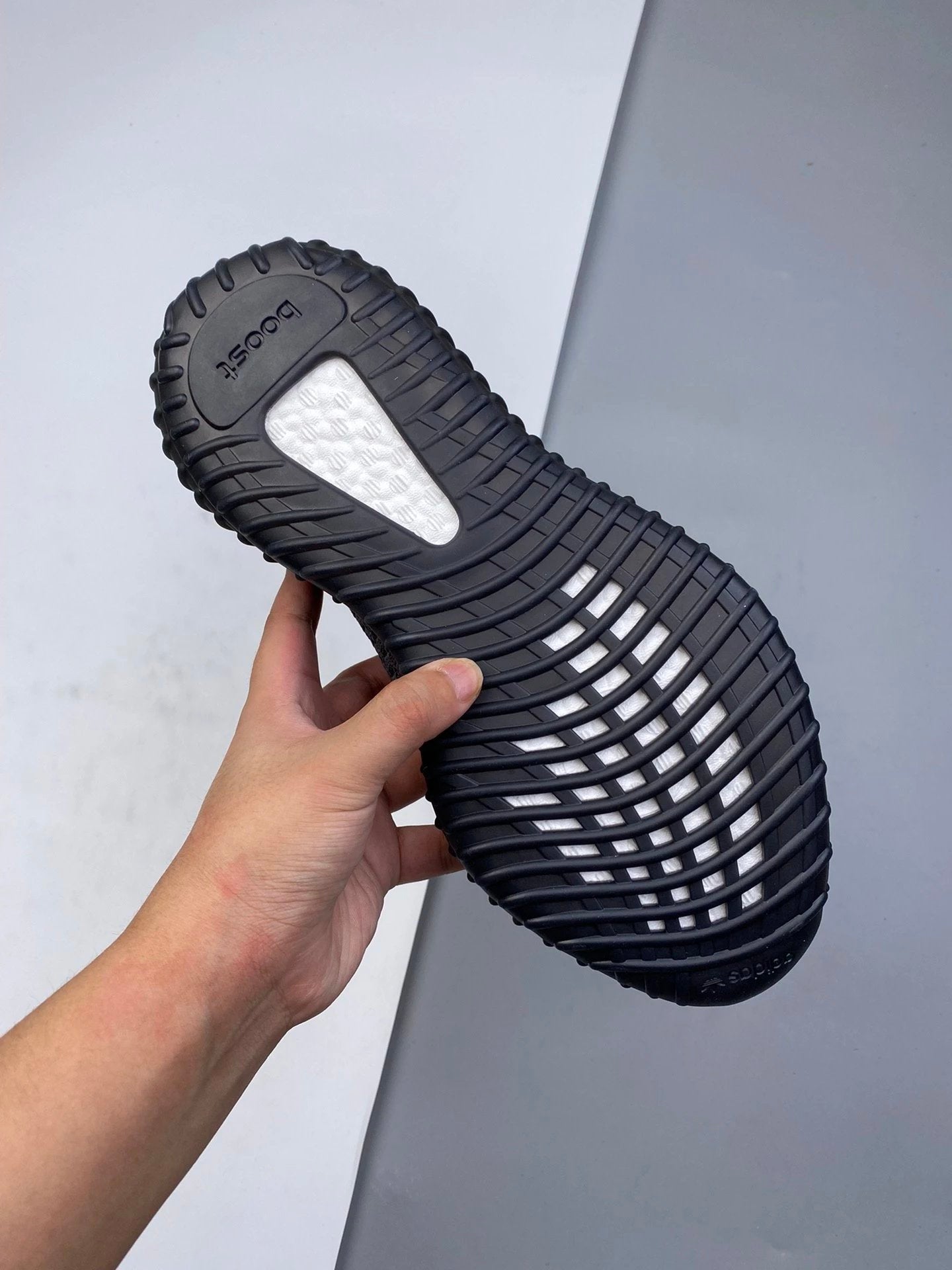 Adidas Yeezy Boost 350 V2