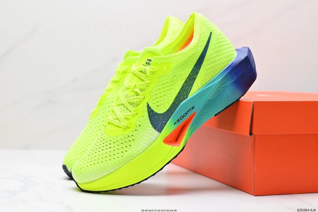 Nike ZoomX Vaporfly Next% 3