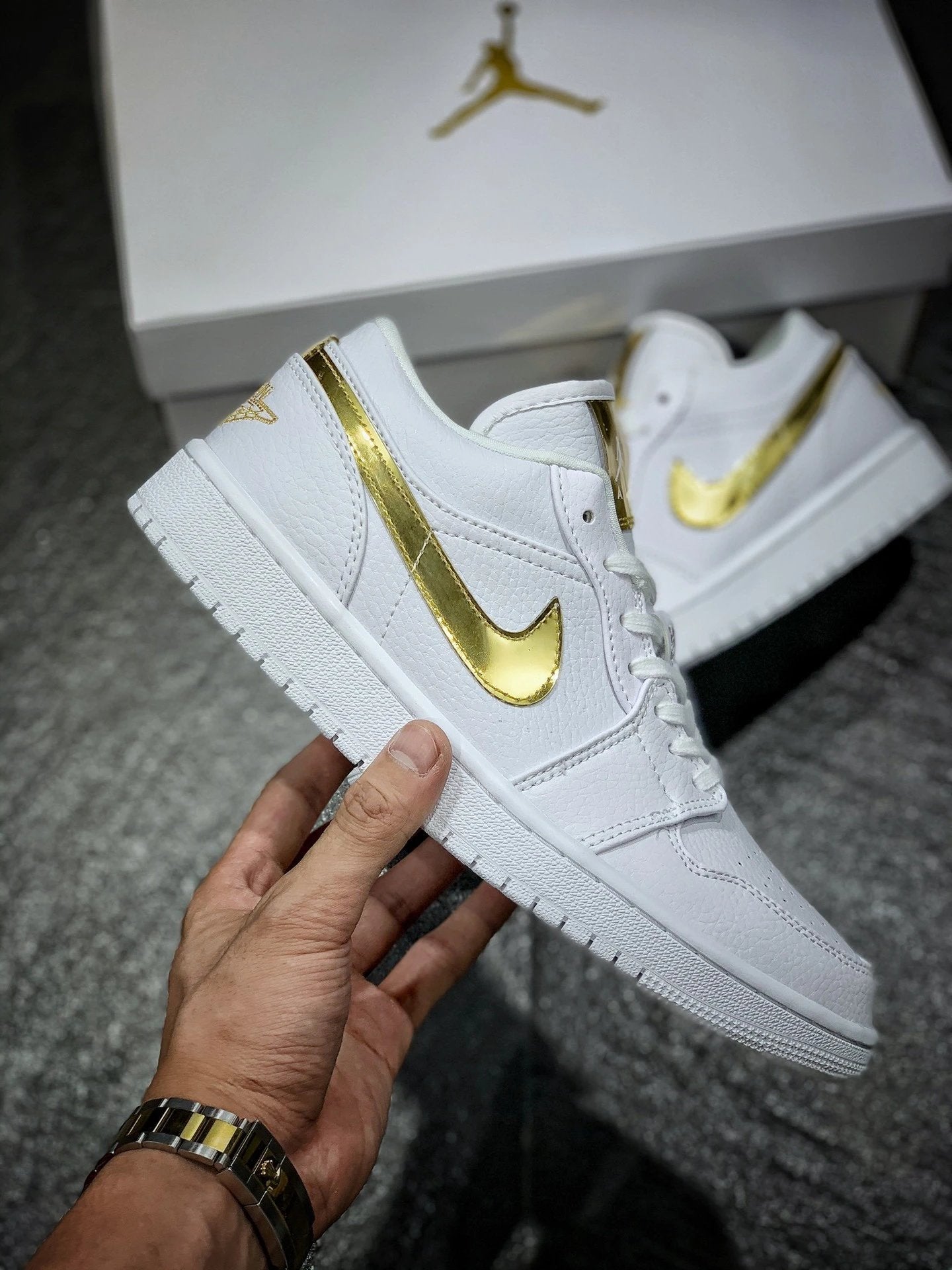Jordan 1 Low White Gold