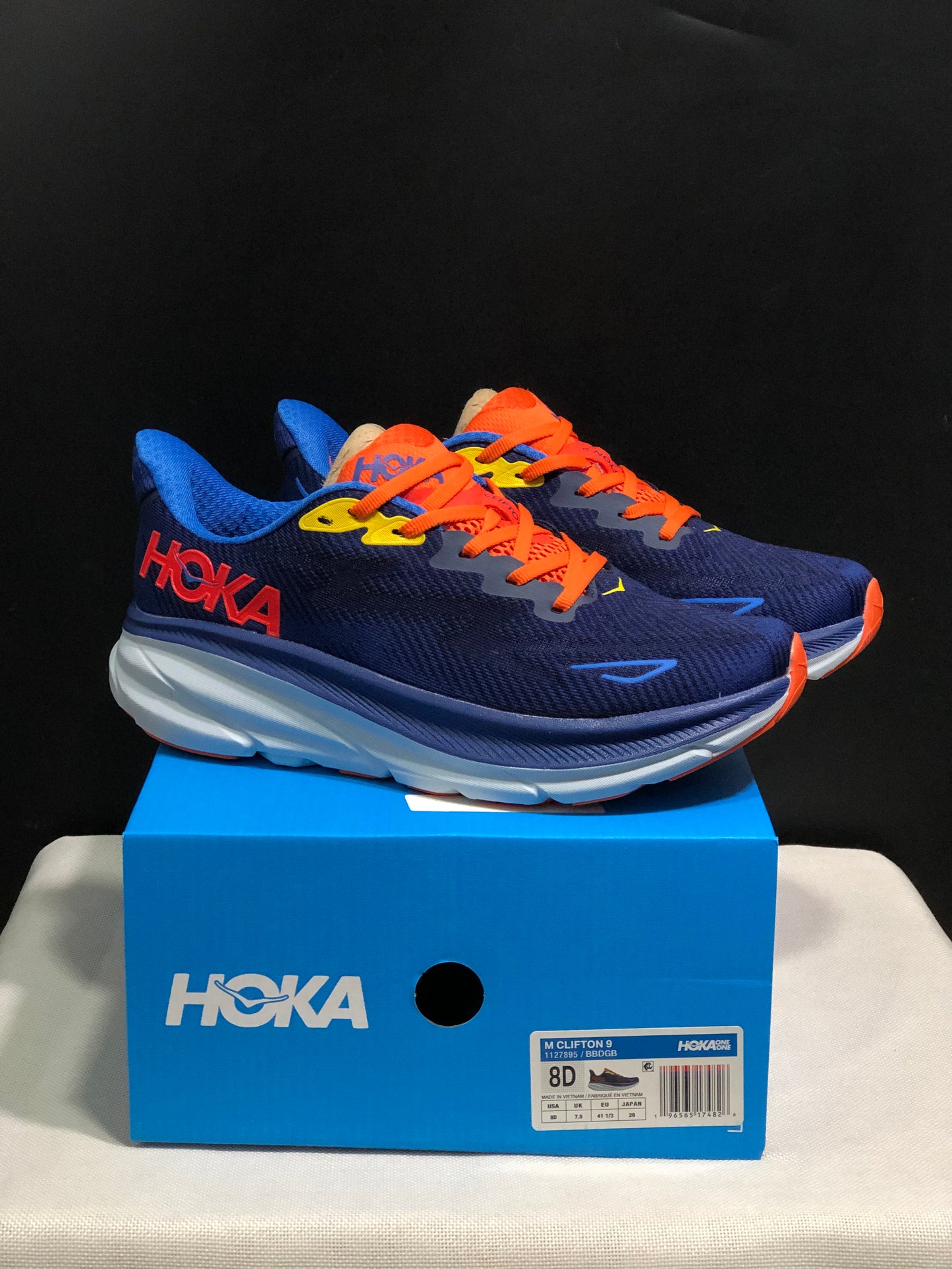 HOKA Clifton 9