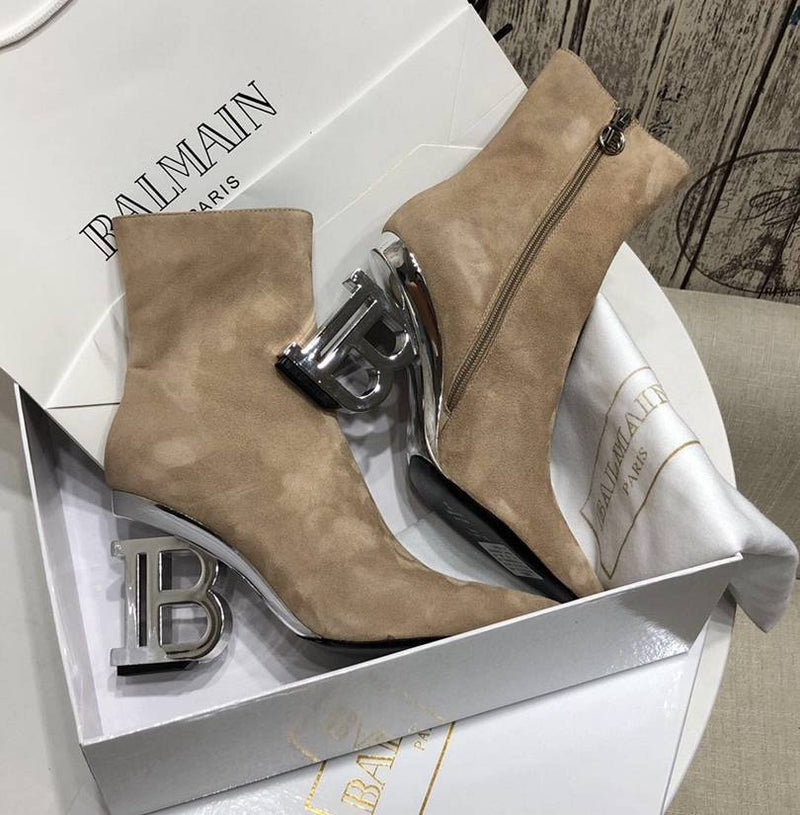 Bota Balmain Feminina Couro Cano Medio Cinza