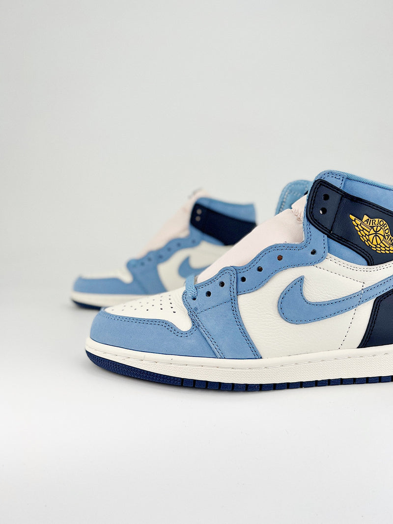 Air Jordan 1 High OG WMNS “First in Flight