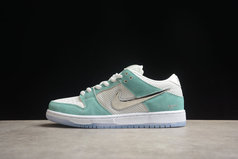 April Skateboards x NK SB Dunk Low Mint Green