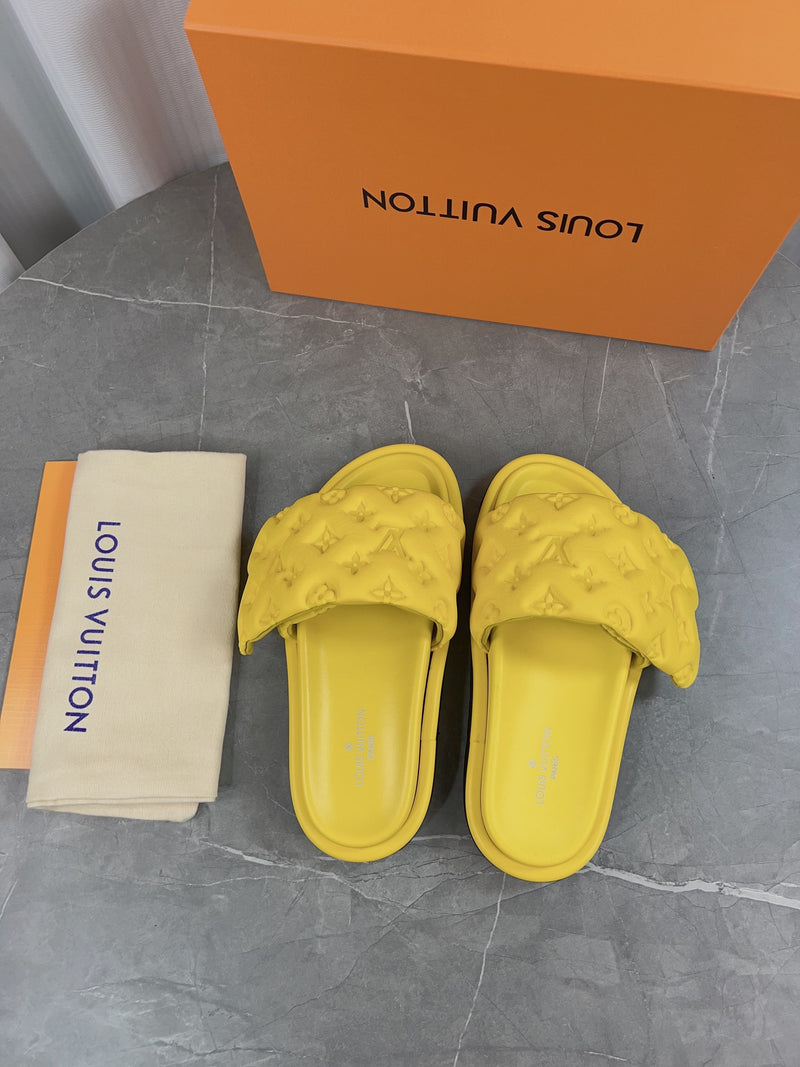 Chinelo Louis Vuitton