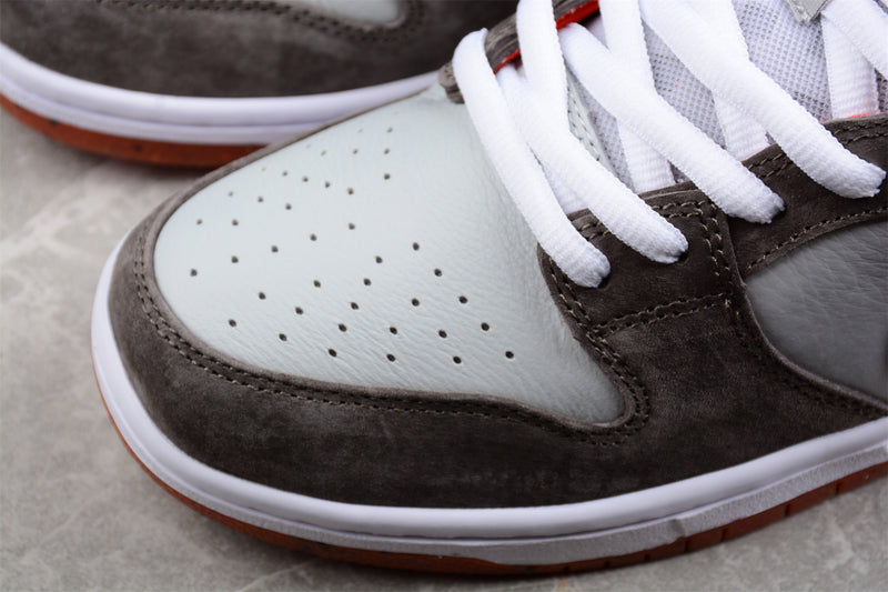 Crushed Skate Shop x Nike SB Dunk Low