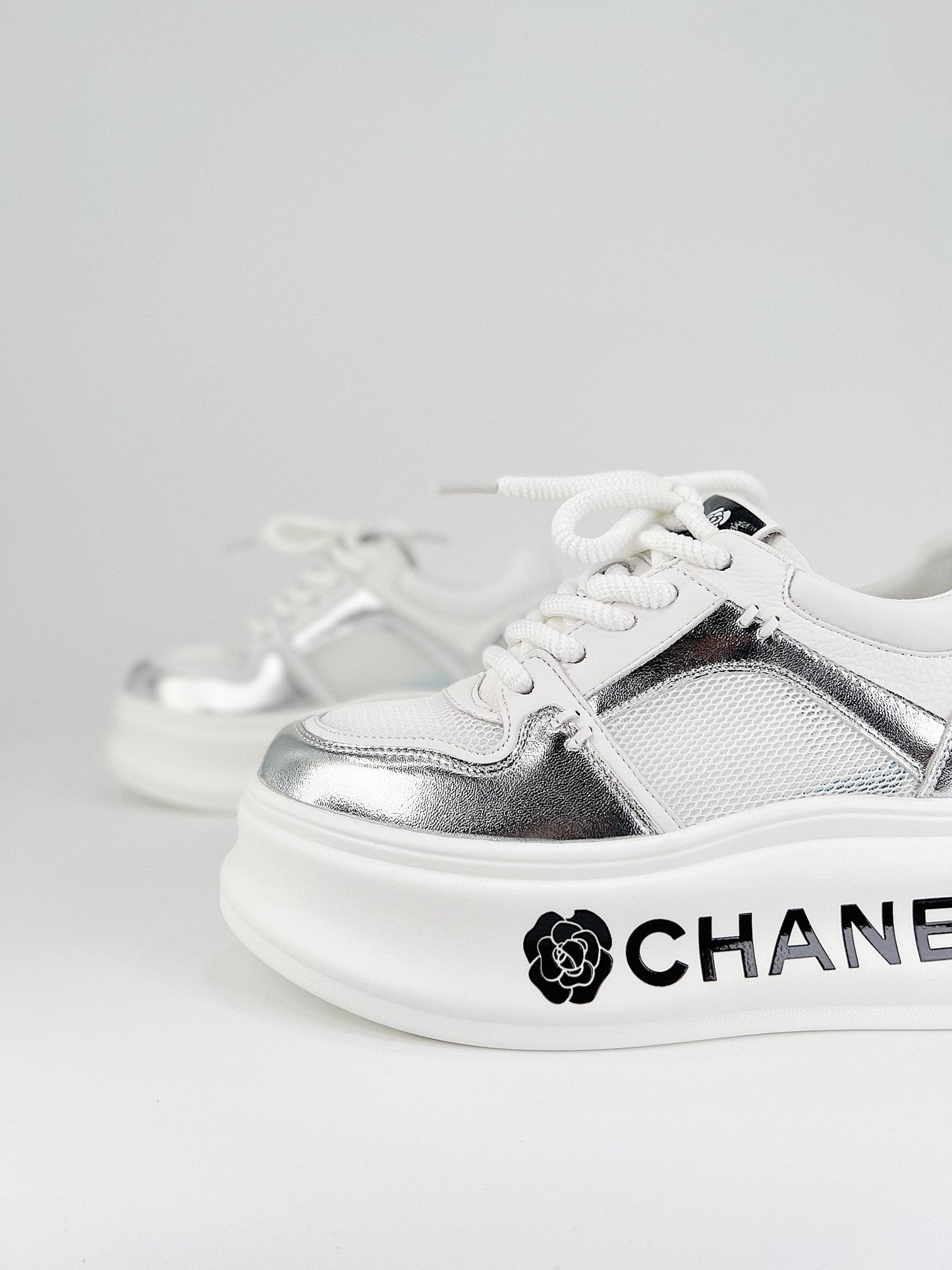 Tênis Chanel