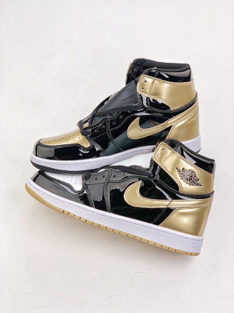 NK Air Jordan 1 Retro High OG NRG “Gold Top 3