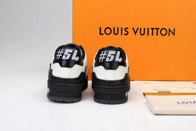 Louis Vuitton LV