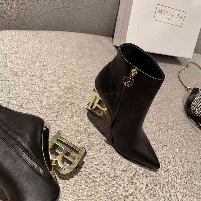 Bota Balmain Feminina Couro Cano Curto Preto