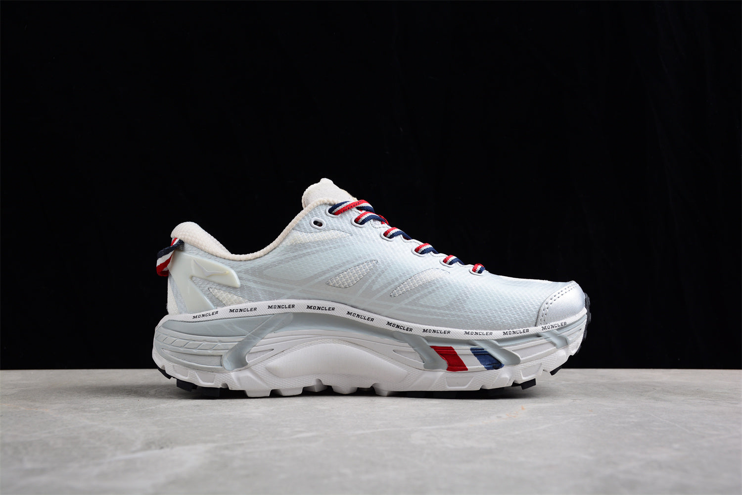 Tênis Moncler x Hoka Mafate Speed 2