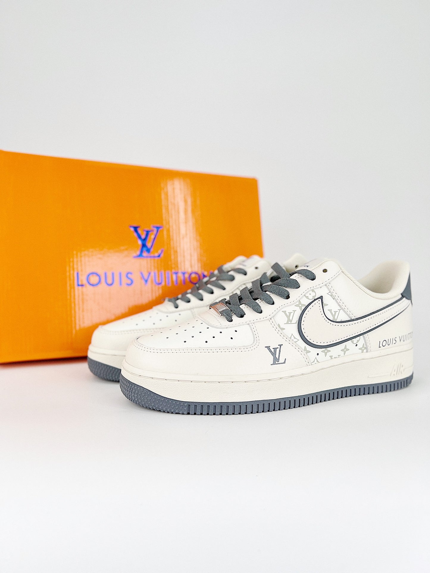 Louis Vuitton x Nike Air Force 1