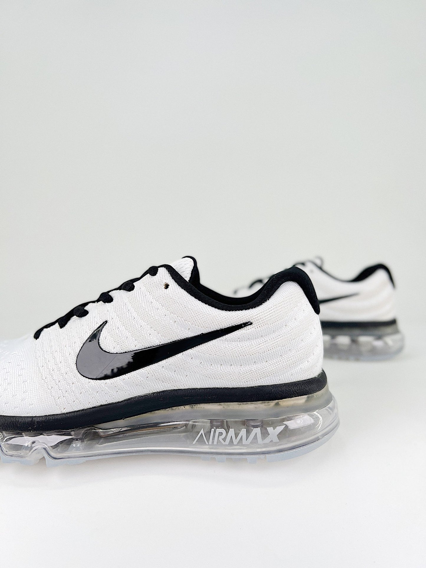 NIKE AIR MAX 2017