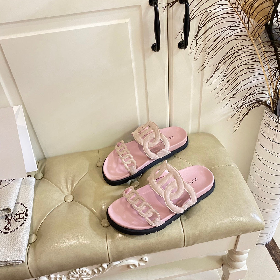 Chinelo Hermes