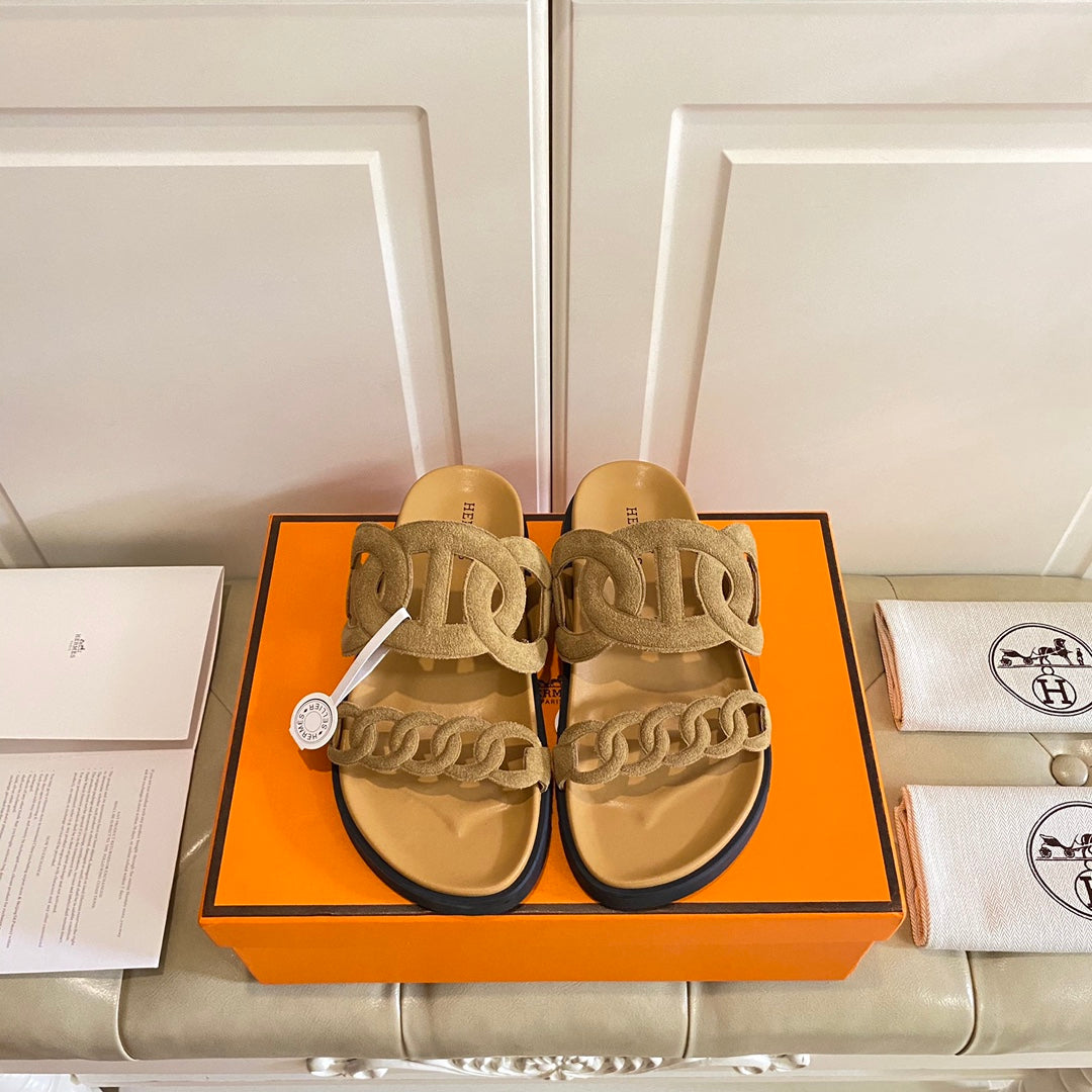 Chinelo Hermes