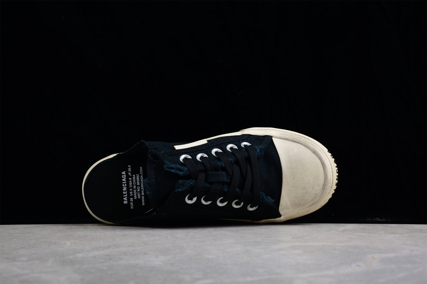 Q32 Balenciaga Vulc Destr