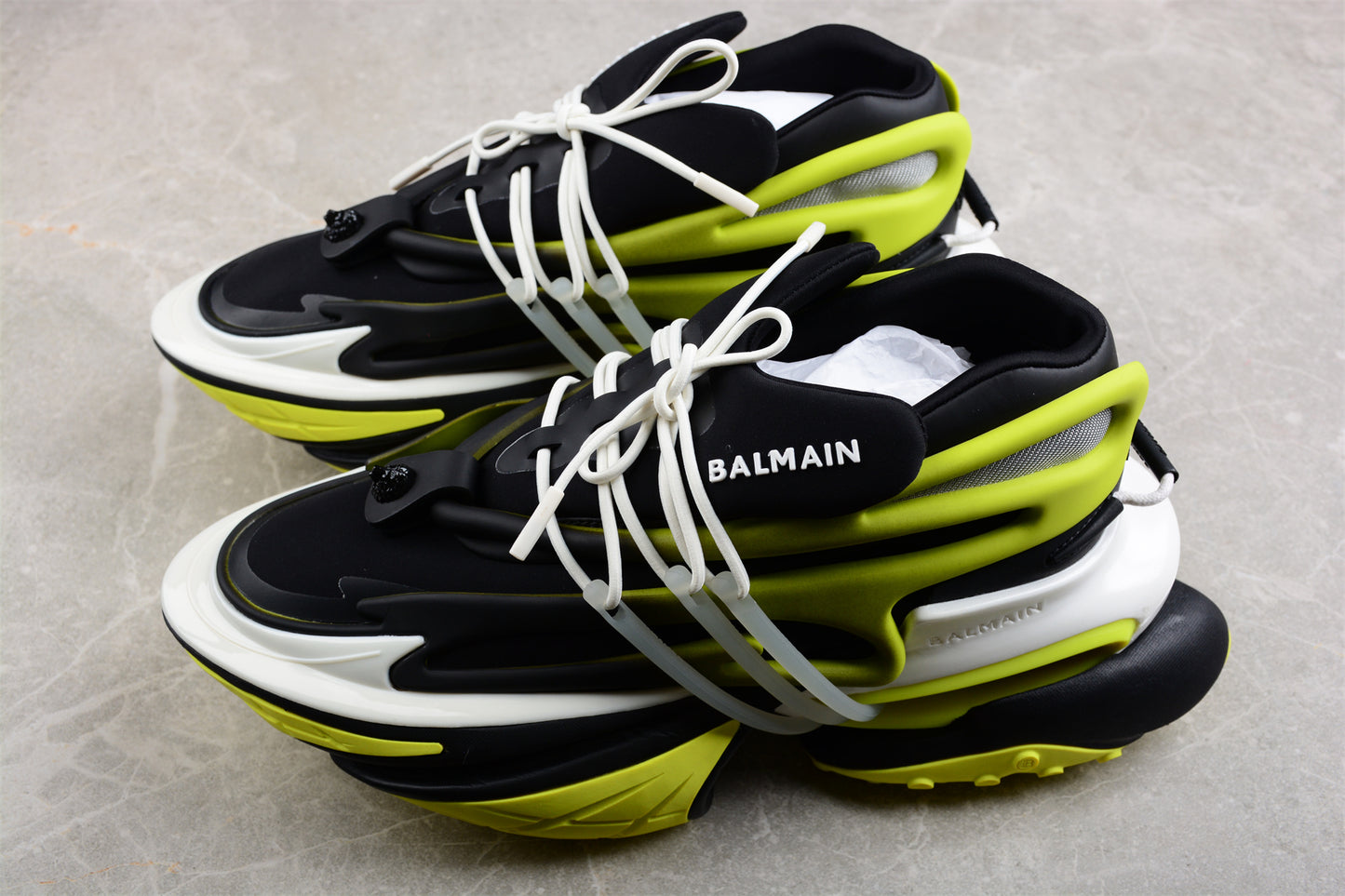 BALMAIN Unicórnio