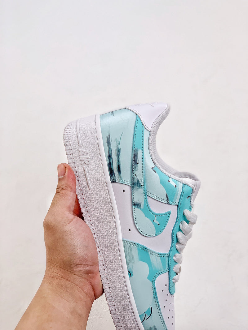 NIKE AIR FORCE 1