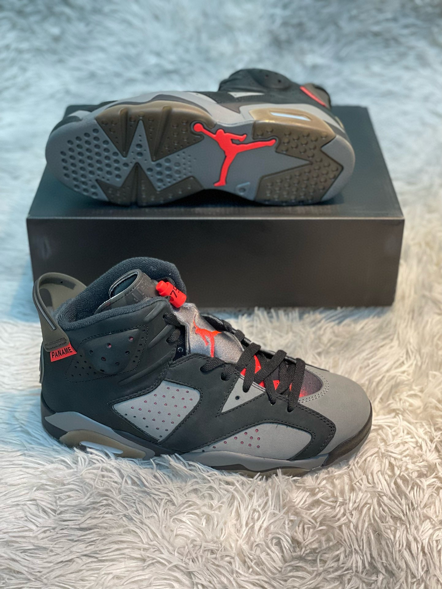 Jordan 6 Retro
