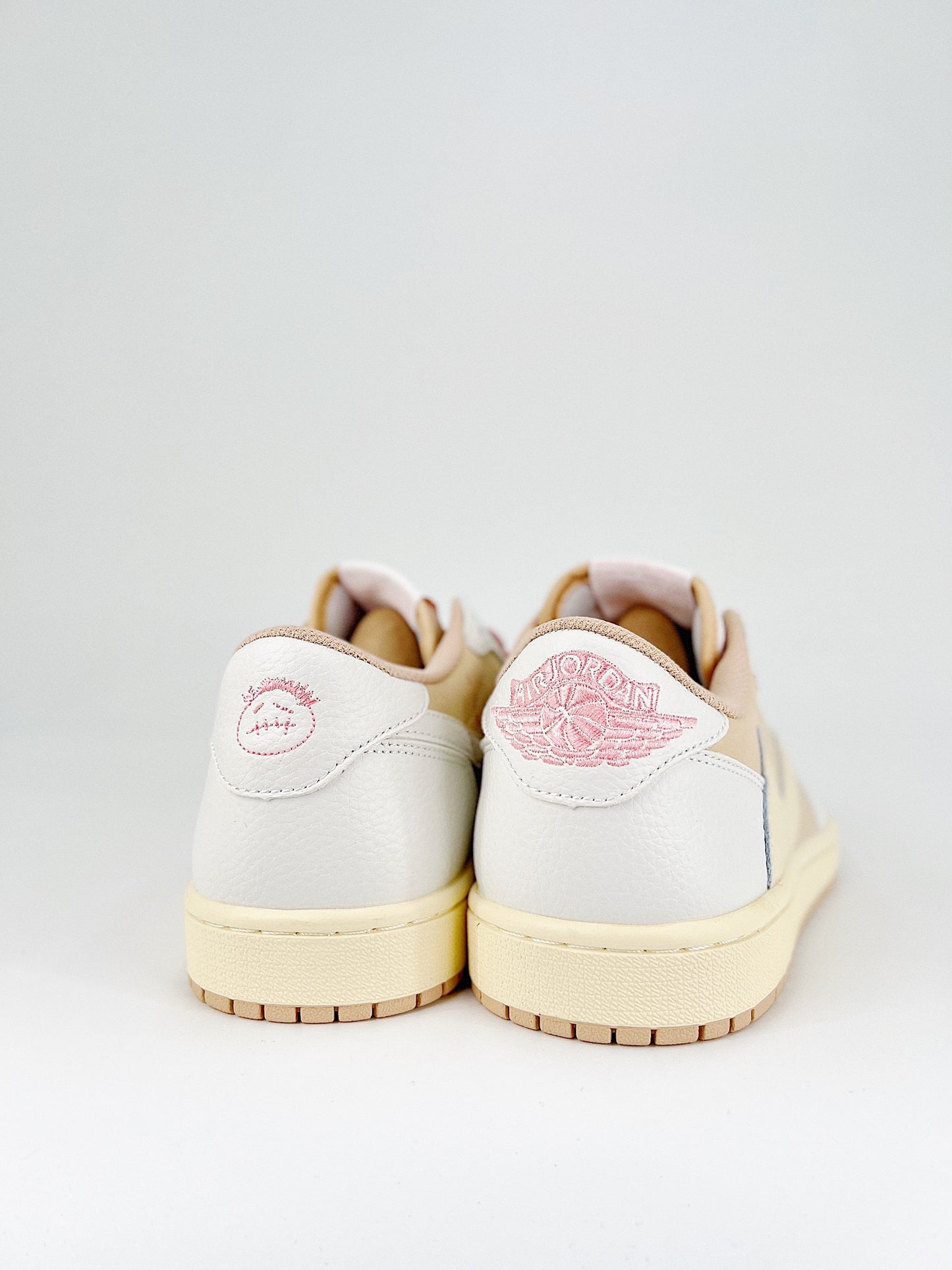 Travis Scott x Air Jordan 1 Low