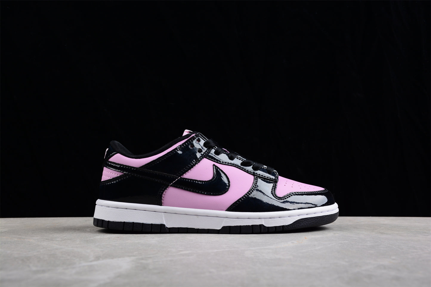 Nike Dunk Low "Pink Black"