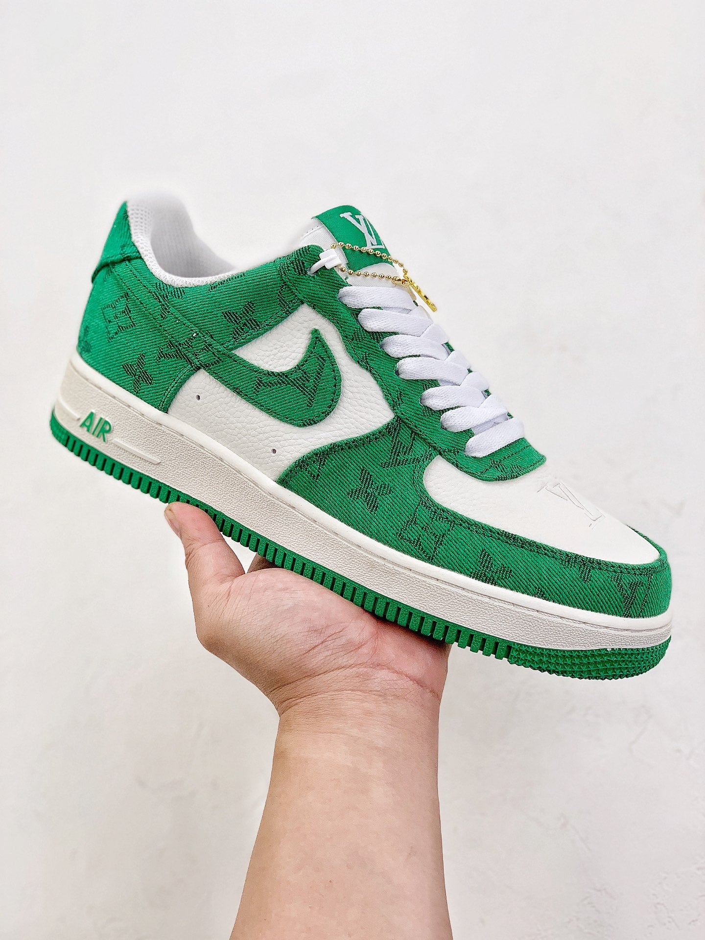 Louis Vuitton x Nike Air Force 1
