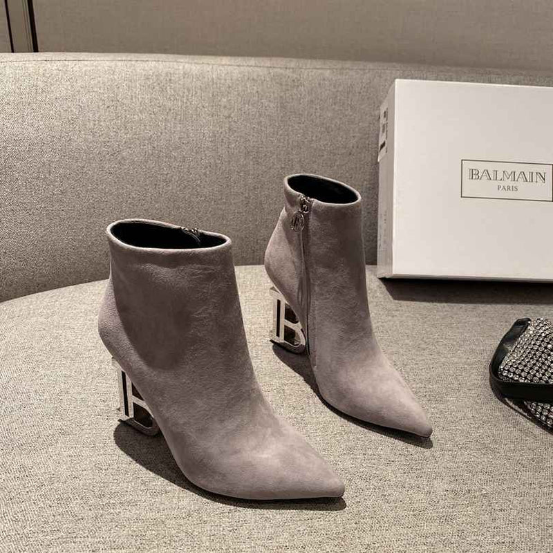 Bota Balmain Couro Feminina Cano Curto Cinza