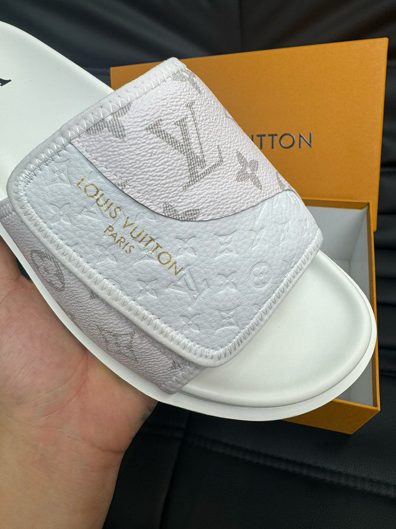 Chinelo Louis Vuitton