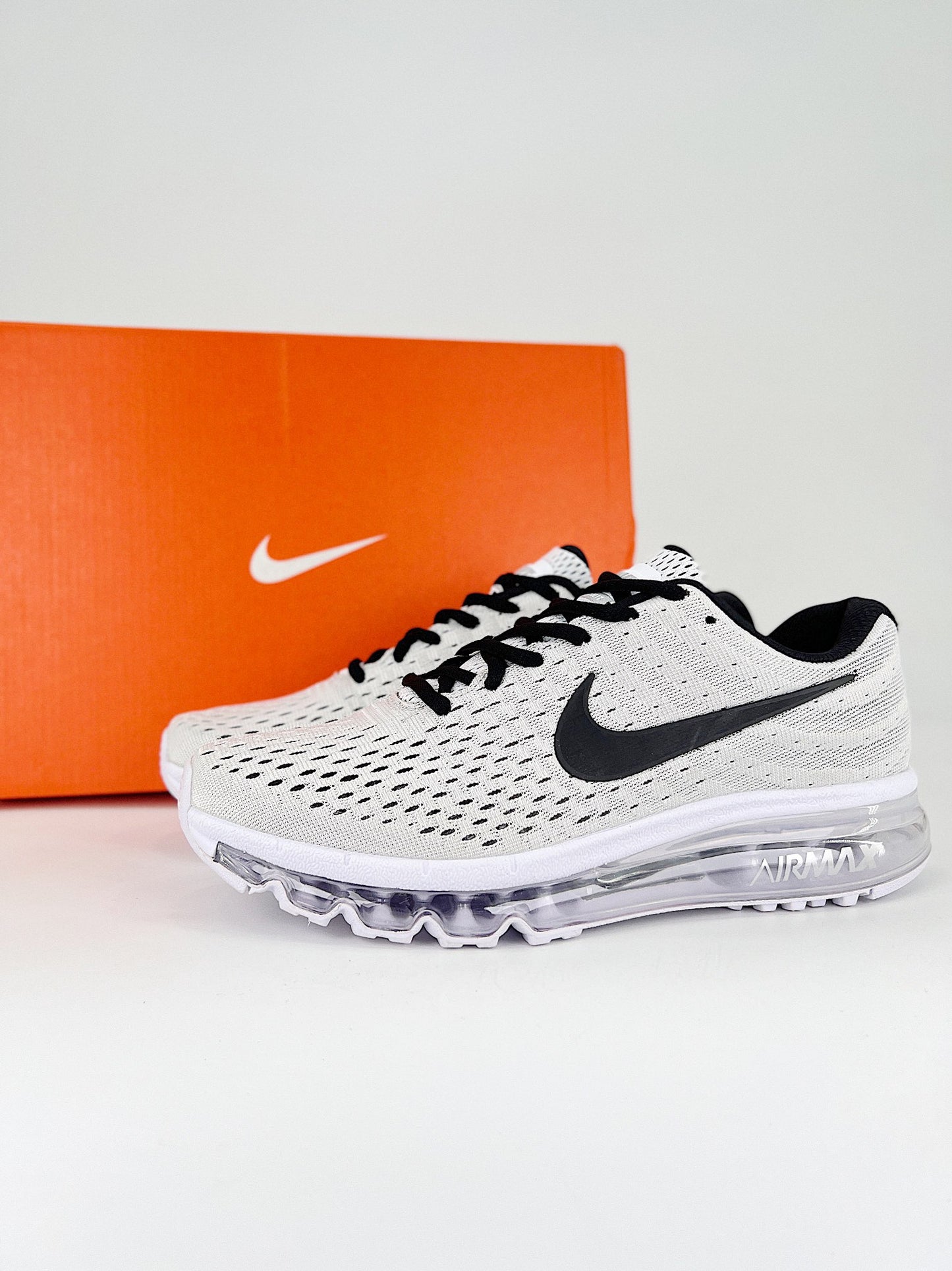 NIKE AIR MAX 2017