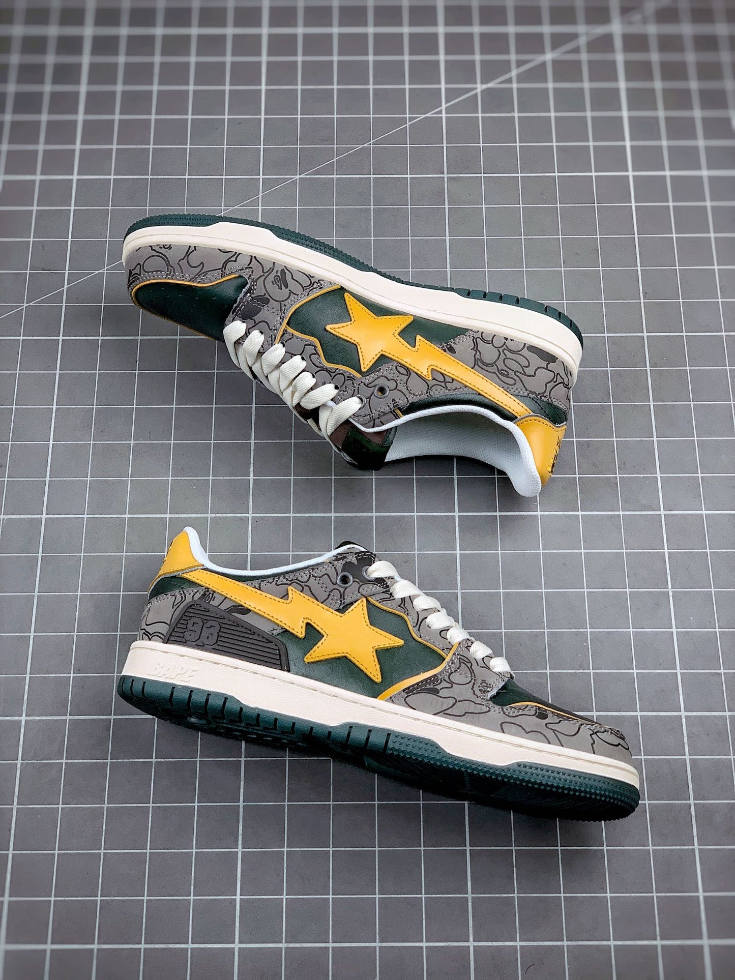 BAPE