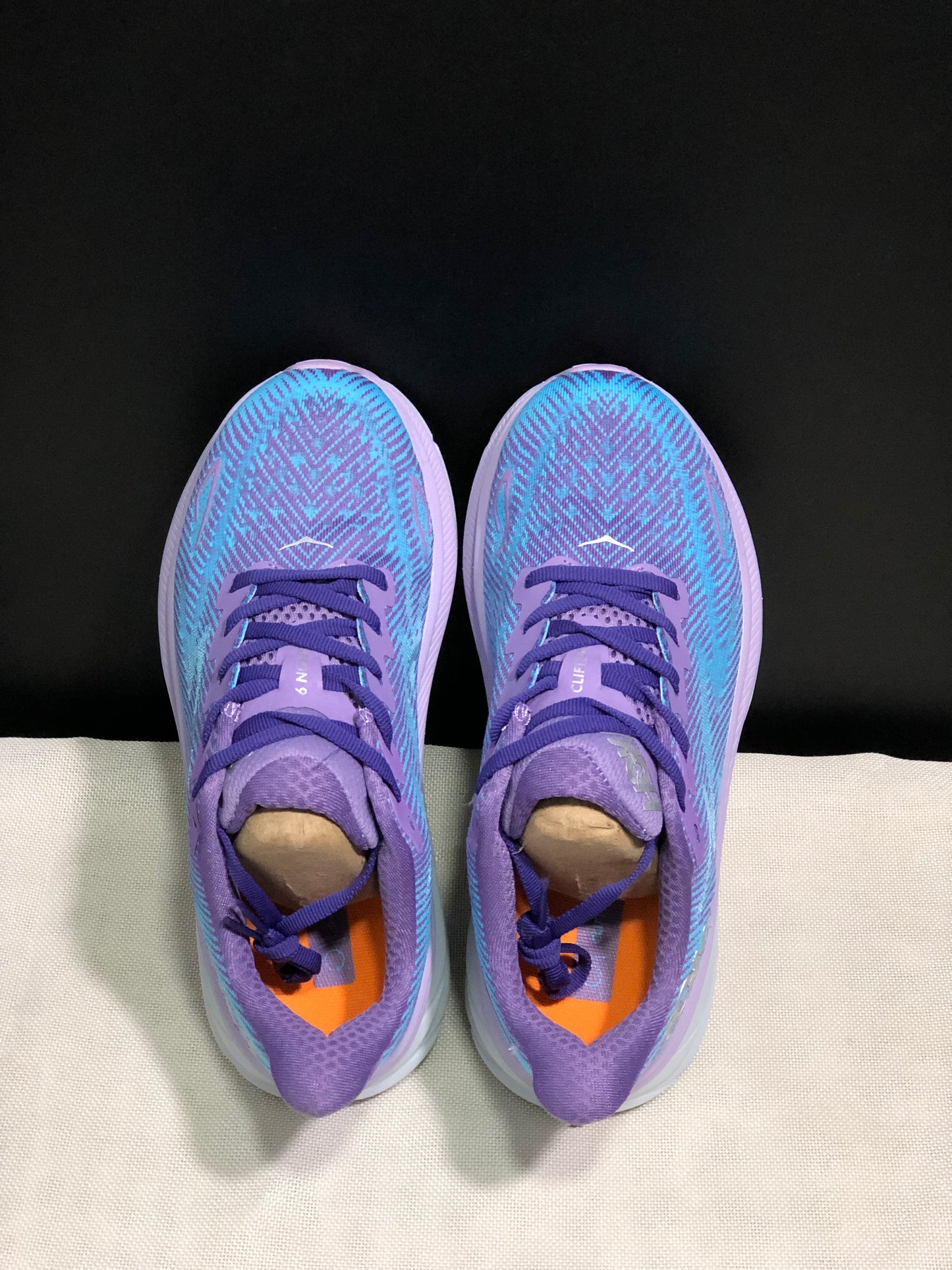 HOKA Clifton 9