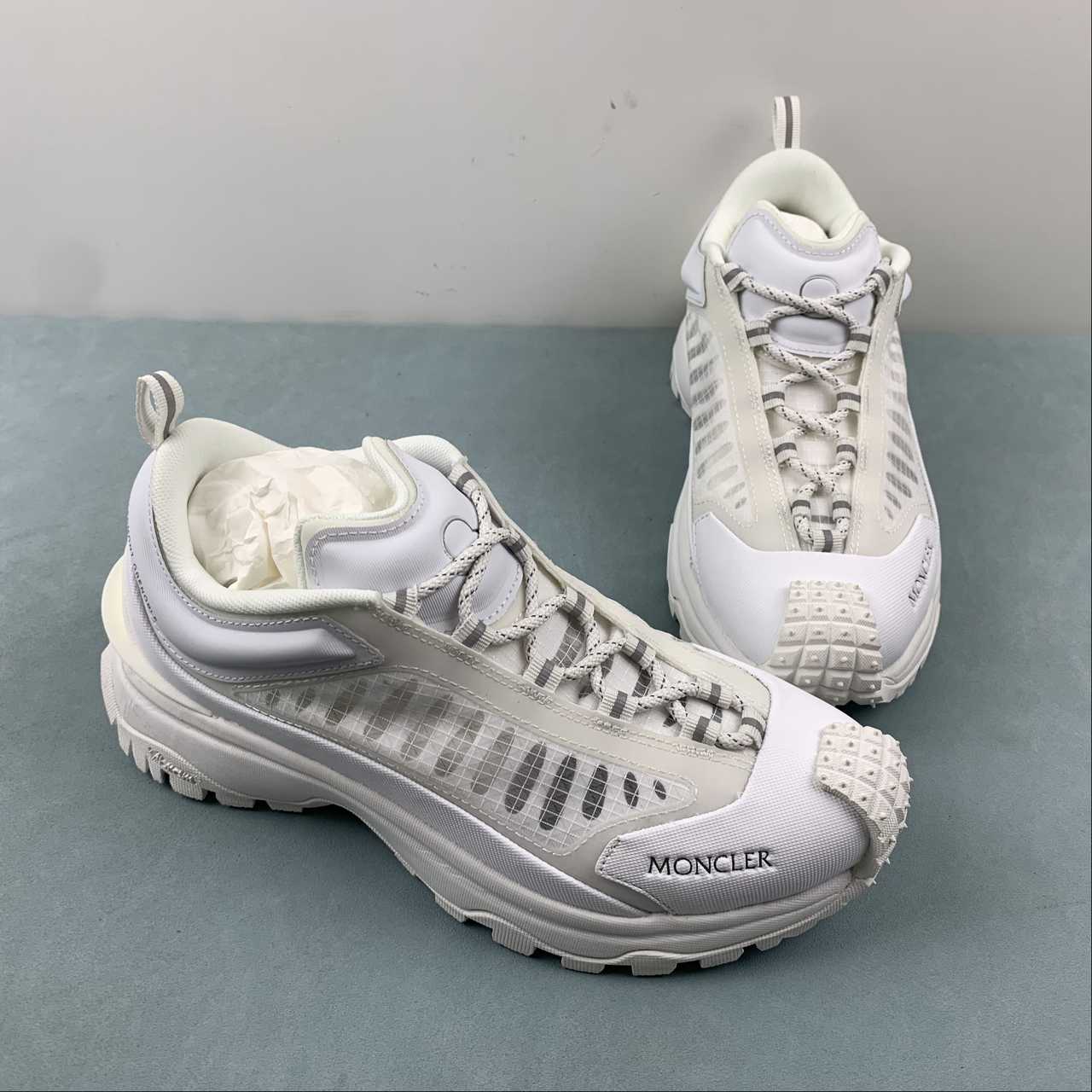 Tênis Moncler x Hoka Mafate Speed 2