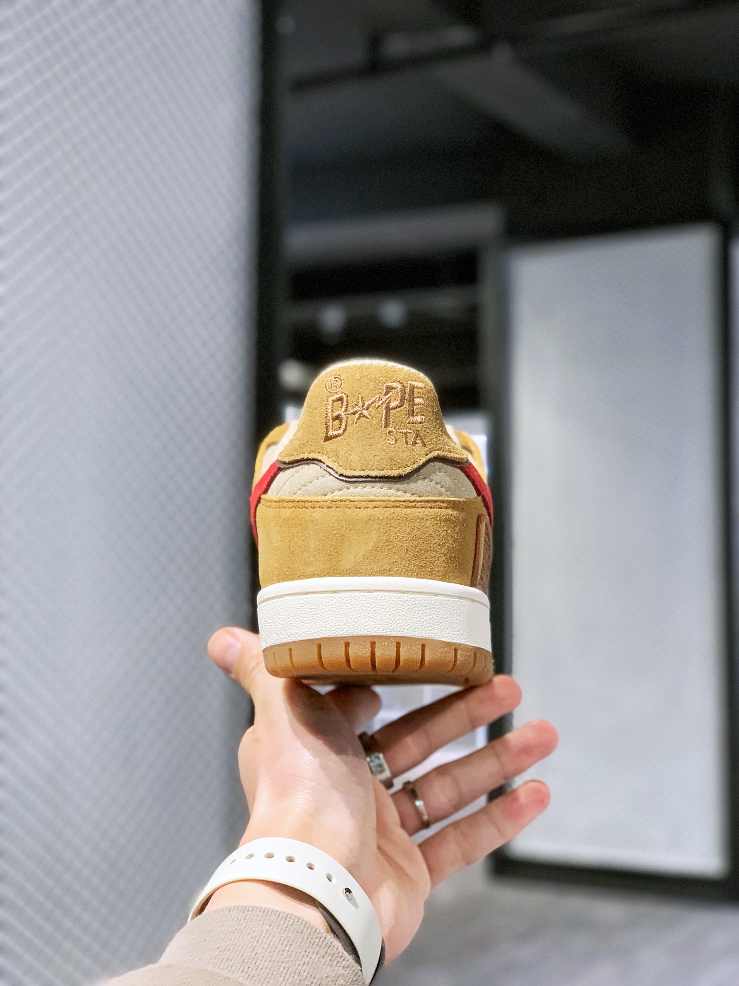 BAPE