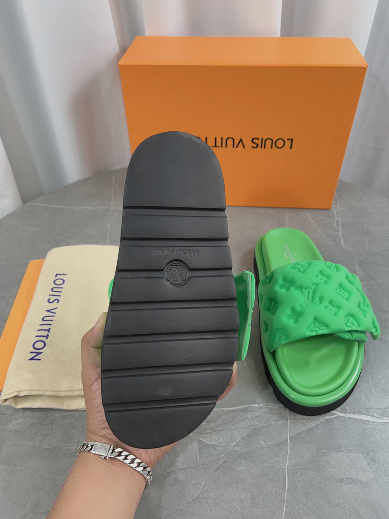 Chinelo Louis Vuitton